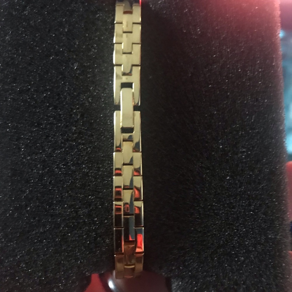 Watch - Picture 3 of 4